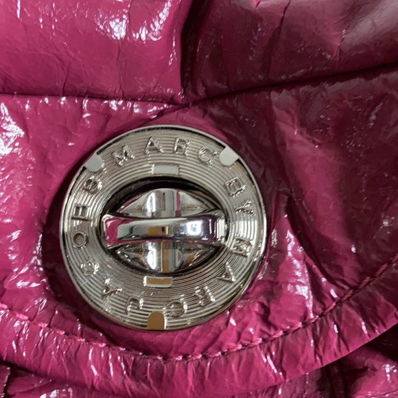 Marc by Marc Jacobs ,turn lock red purse. - Picture 5 of 15